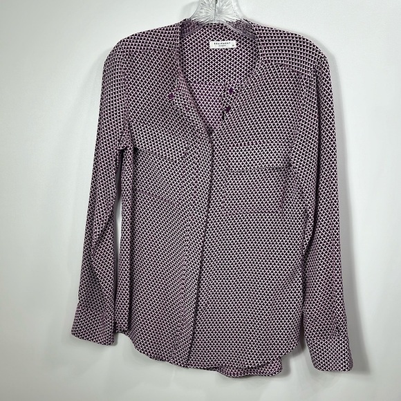 Equipment Femme Lynn geo print purple button down 100% silk top size xs. - Picture 1 of 12
